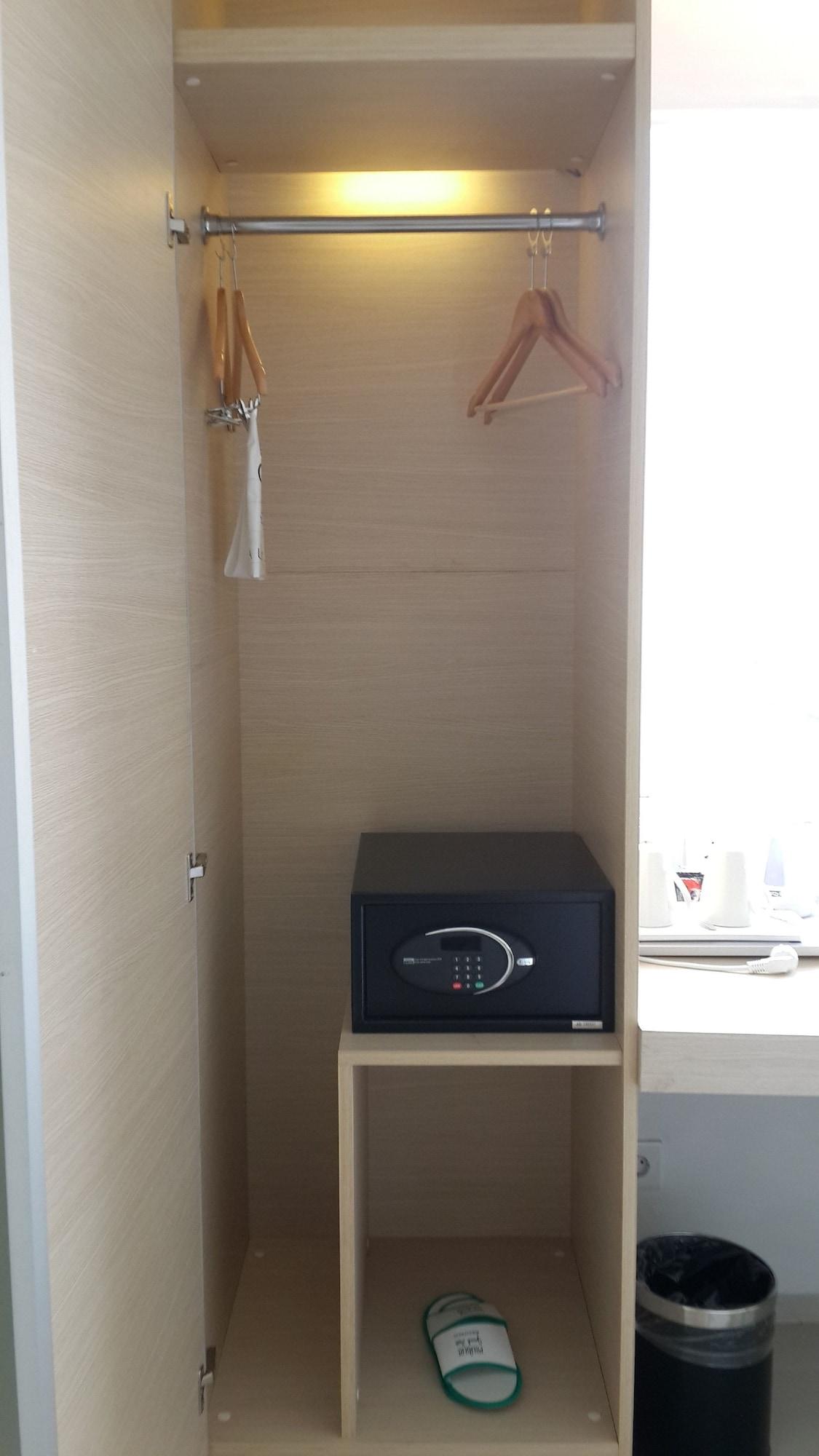 Hotel Zuri Express Mangga Dua Dżakarta Zewnętrze zdjęcie