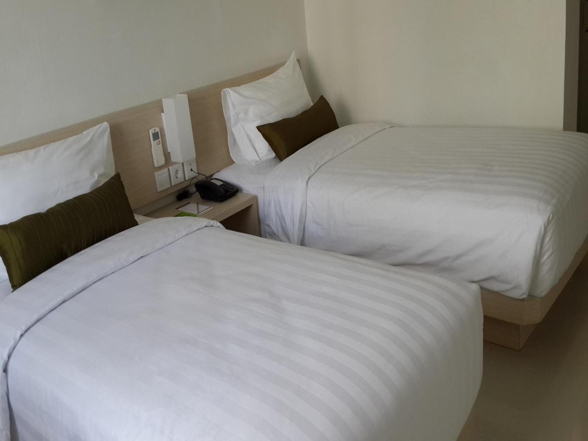 Hotel Zuri Express Mangga Dua Dżakarta Pokój zdjęcie