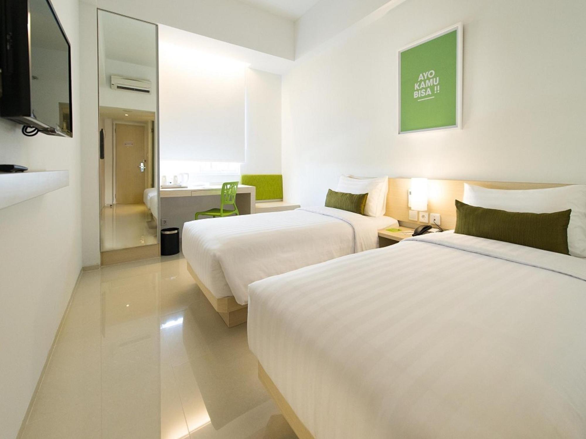 Hotel Zuri Express Mangga Dua Dżakarta Pokój zdjęcie