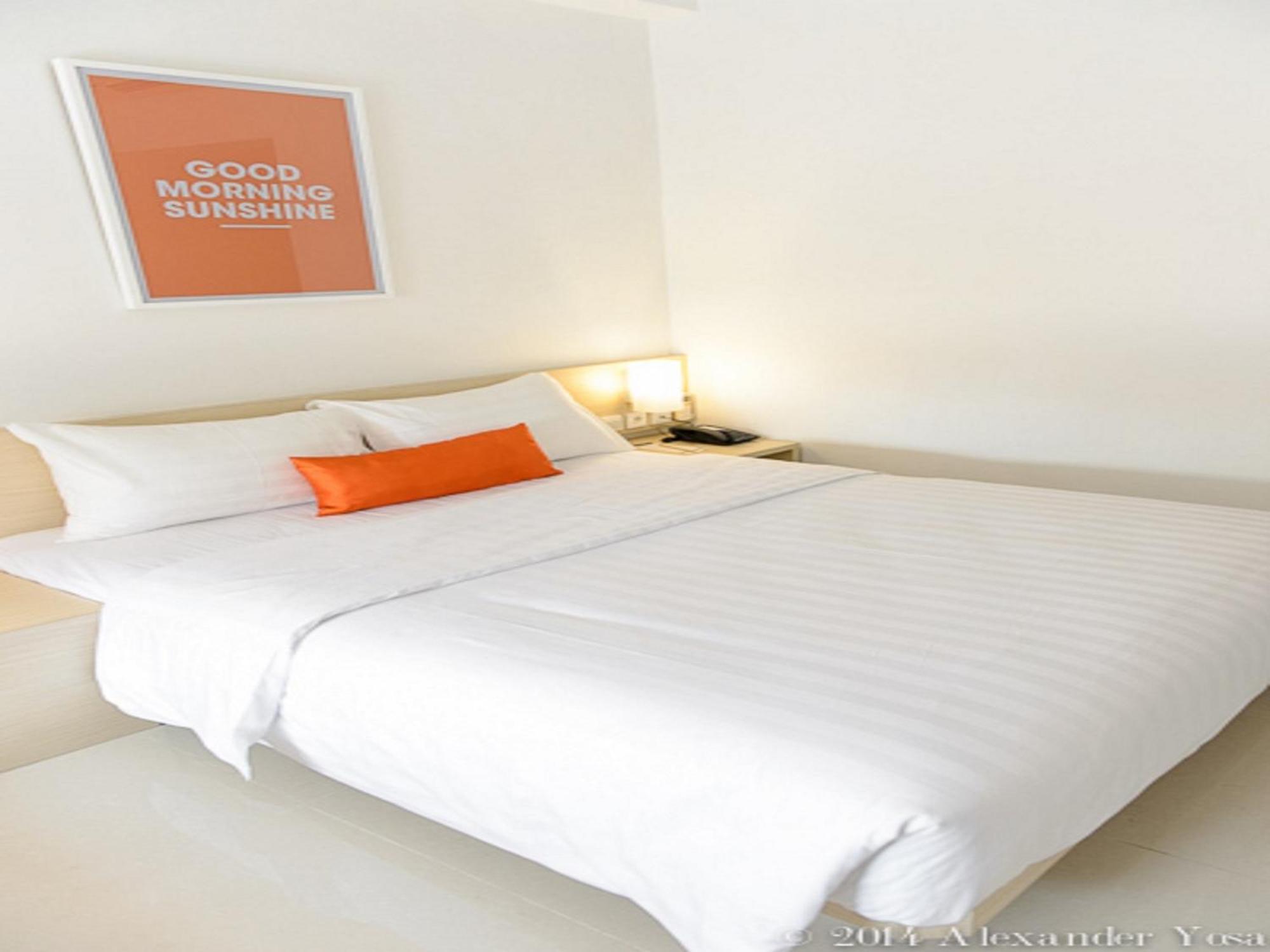 Hotel Zuri Express Mangga Dua Dżakarta Pokój zdjęcie